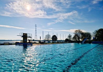 Elbe-Freibad Hollern-Twielenfleth in Bildern