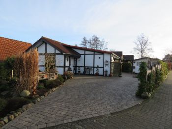 ferienhaus altes land deichbluete aussenansicht hollern twielenfleth elbe 